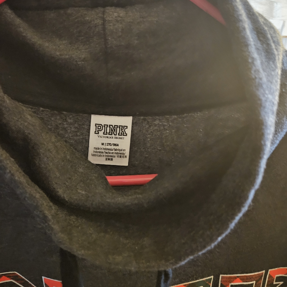 PINK Victoria's Secret Leggings and Sweatshirt - Picture 5 of 6